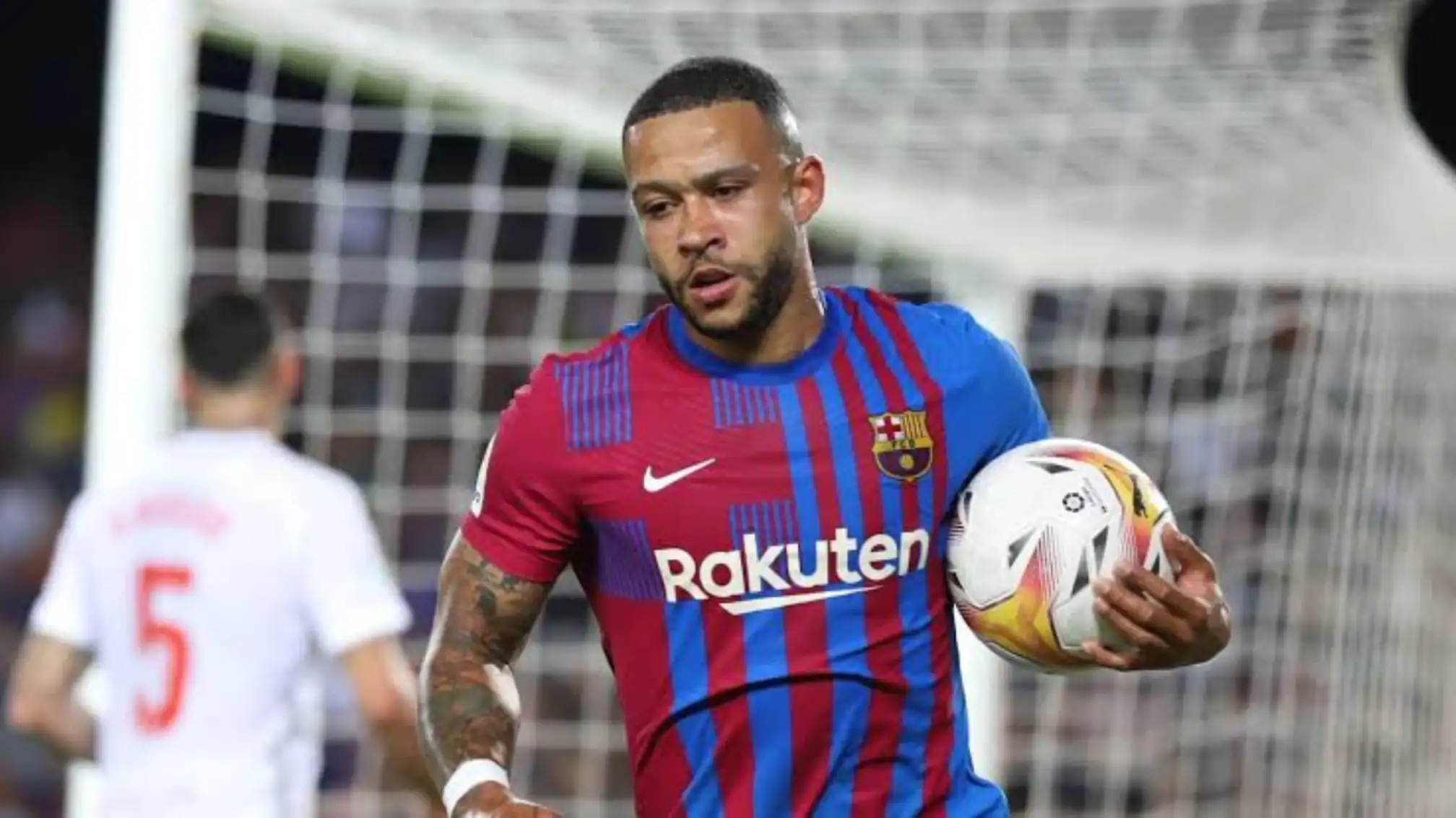Memphis Depay: I will be at Barcelona for several years