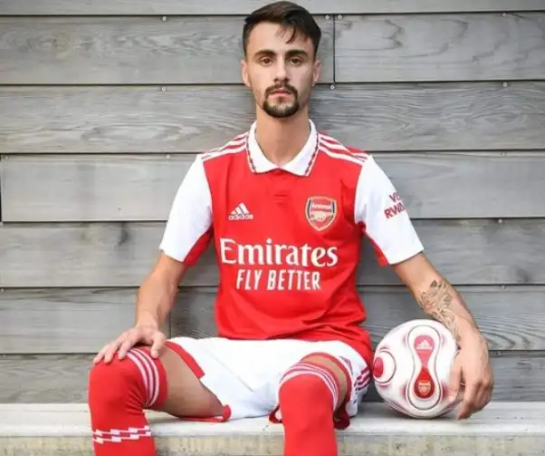 El Arsenal anuncia el fichaje de Fabio Vieira procedente del Oporto