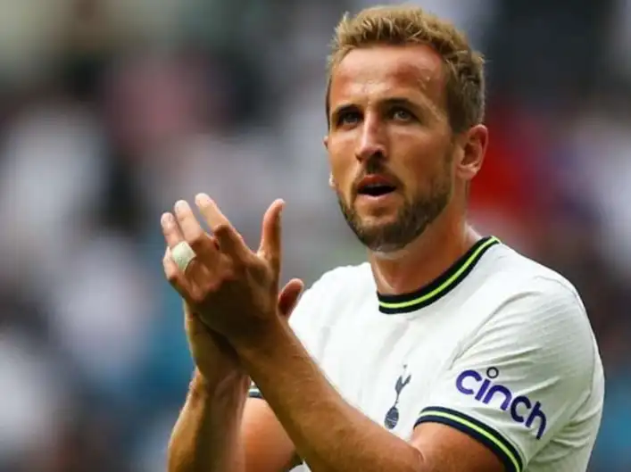 Antonio Conte wants Harry Kane to sign a new contract at Tottenham