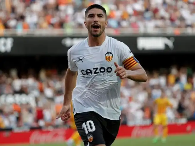Carlos Soler to join PSG after €20m agreement with Valencia