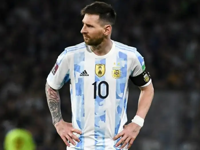 Lionel Messi annoncerer, at Qatar VM vil være hans sidste.