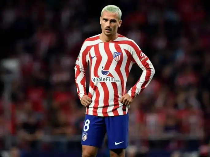 Barcelona lower their selling price for Antoine Griezmann by half