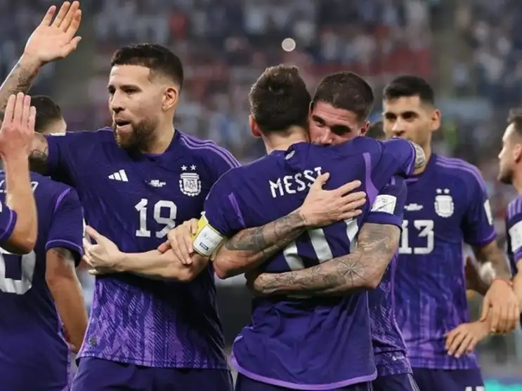 Qatar 2022 World Cup: Argentina survive World Cup scare to qualify for knockout stages