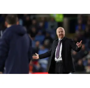 Dyche hopes to be Everton's 'heartbeat' to pull club out of relegation zone