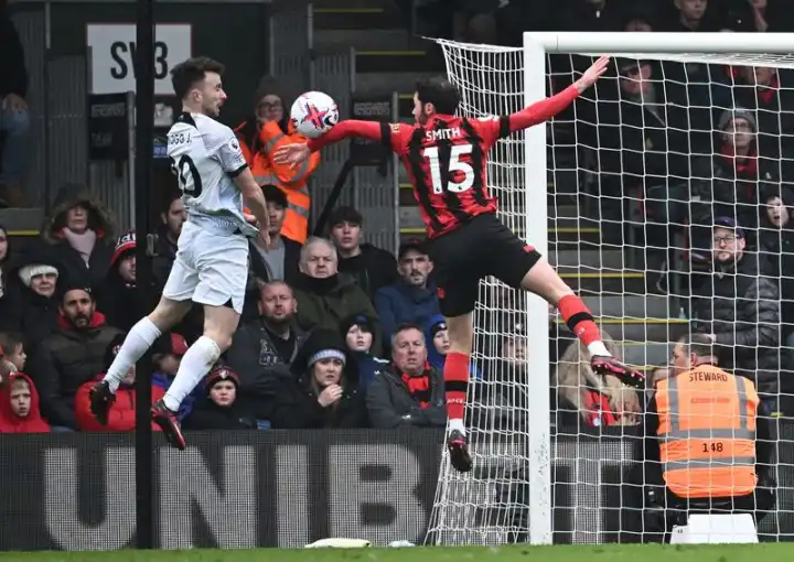 Bournemouth battle to 1-0 win over lacklustre Liverpool