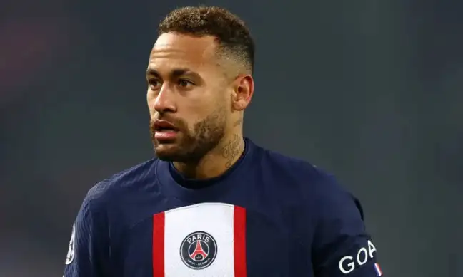 Manchester United monitoring Neymar's situation at PSG