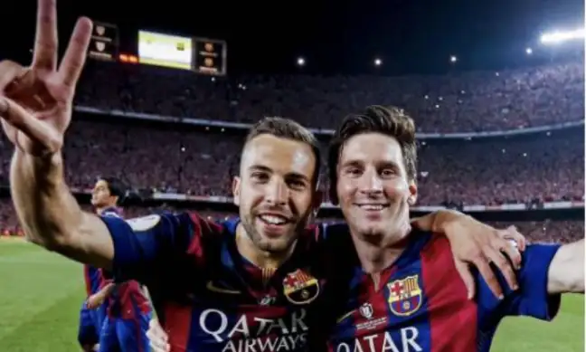Messis herzliche Wünsche an Alba: Nicht nur ein großer Begleiter, sondern auch ein aus gezeichneter Partner auf dem Feld