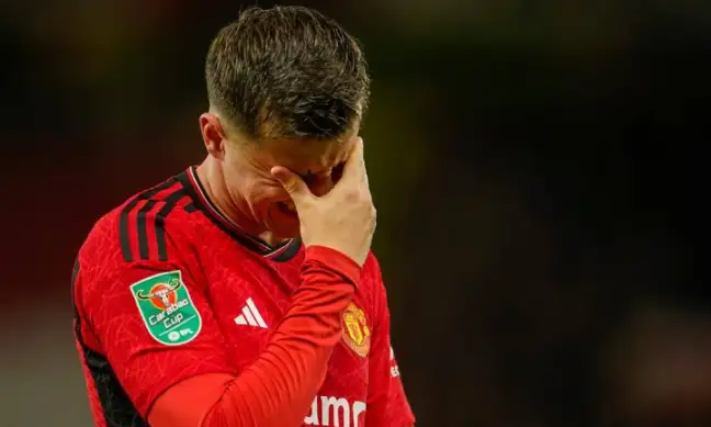 Manchester United look completely broken, when will Erik Ten Hag retire?