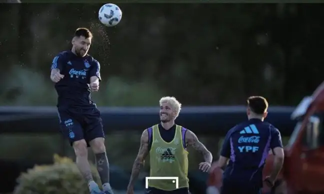 Lionel Messi did it again: His photo from Argentina training goes viral